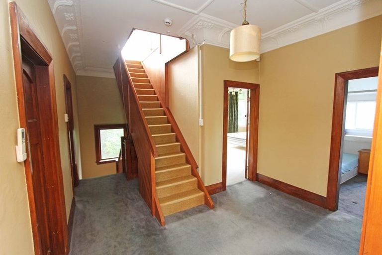 Photo of property in 40 Manor Place, Dunedin Central, Dunedin, 9016