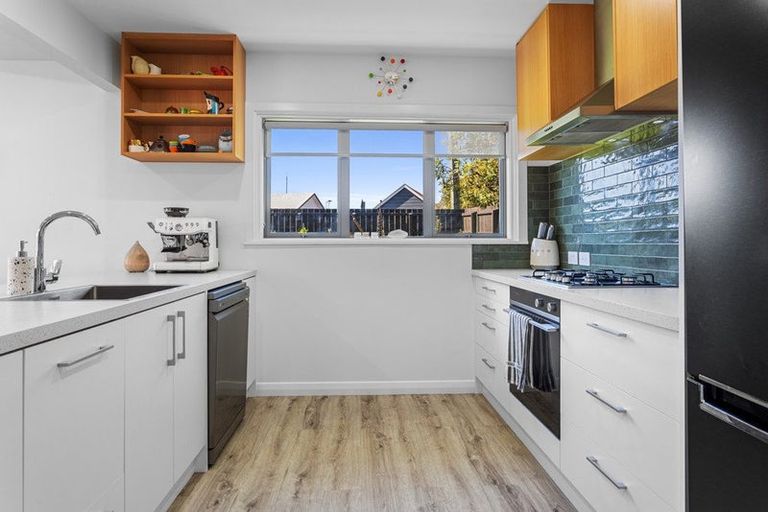 Photo of property in 73 Dunns Avenue, The Pines Beach, 7630