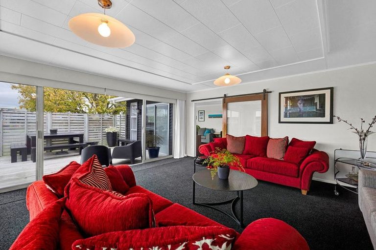 Photo of property in 15 Davidson Street, Hawera, 4610