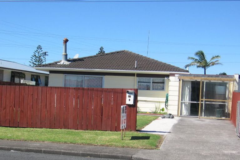 Photo of property in 2/27 Brains Road, Kelston, Auckland, 0602
