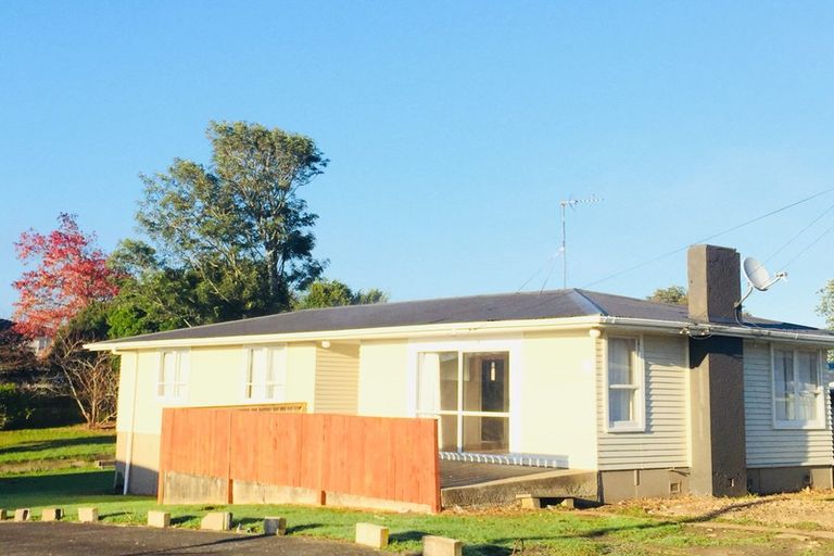 Photo of property in 12 Olive Street, Manurewa, Auckland, 2102