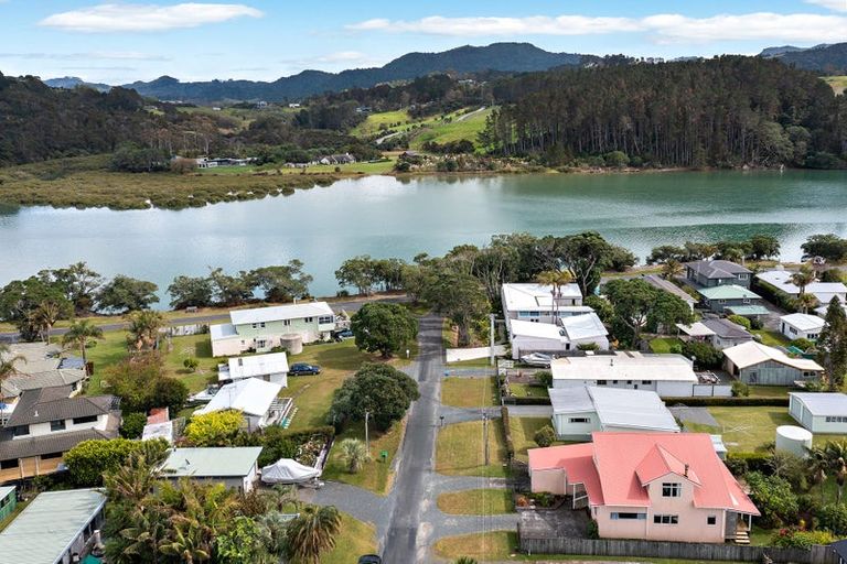 Photo of property in 8 Harbour View Road, Point Wells, Warkworth, 0986