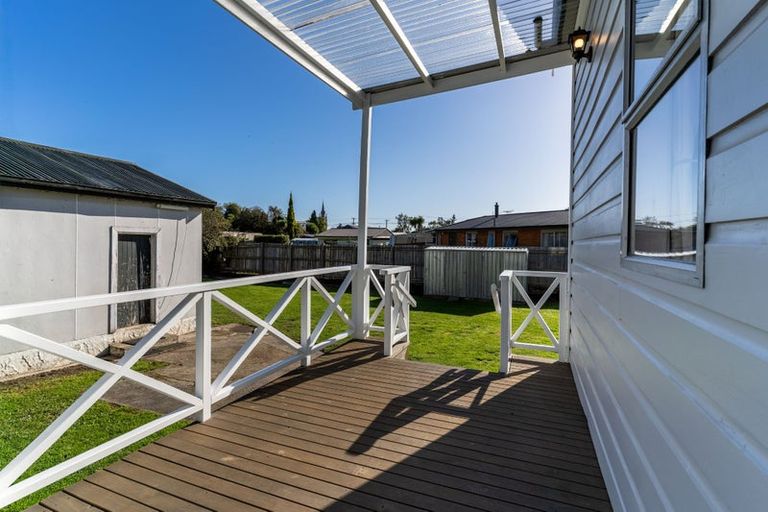 Photo of property in 2 Queen Street, Milton, 9220