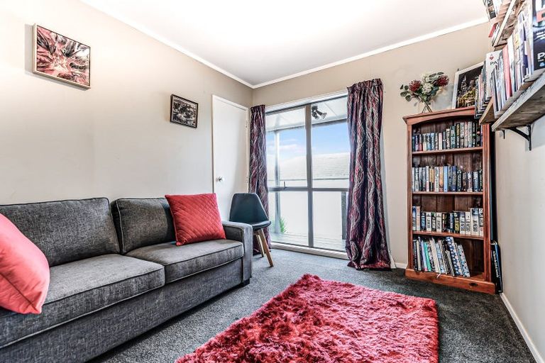 Photo of property in 3 Jasmine Avenue, Dinsdale, Hamilton, 3204