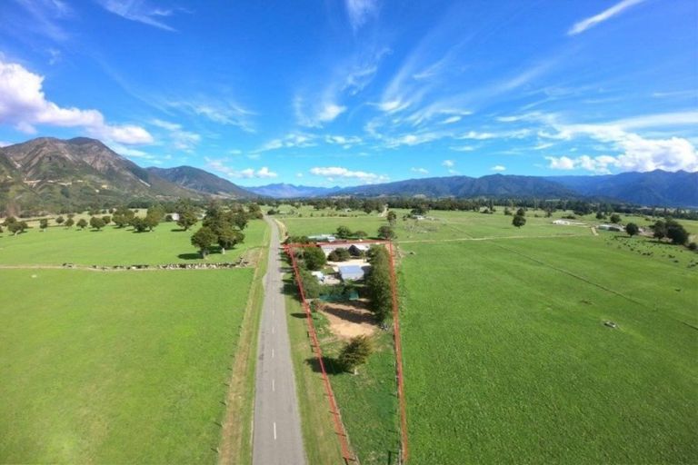 Photo of property in 246 East Takaka Road, East Takaka, Takaka, 7183