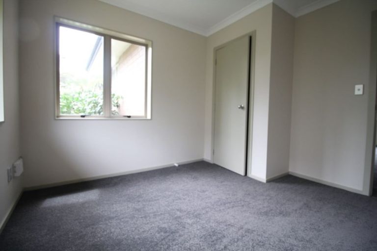 Photo of property in 56 Sherrybrooke Place, Sunnyvale, Auckland, 0612