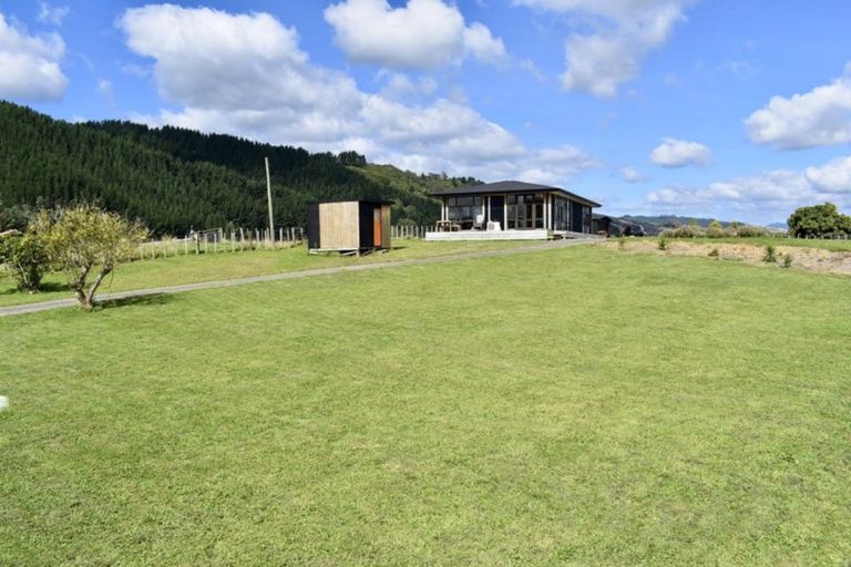 Photo of property in 42 Tame Porati Street, Manakau, Levin, 5573