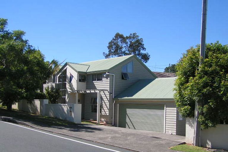 Photo of property in 5/4 Council Terrace, Northcote Point, Auckland, 0627