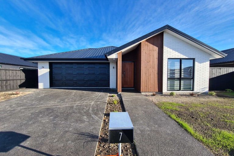 Photo of property in 7 Larissa Road, Halswell, Christchurch, 8025
