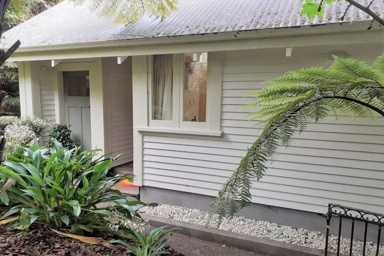 Photo of property in 68 Homewood Avenue, Karori, Wellington, 6012