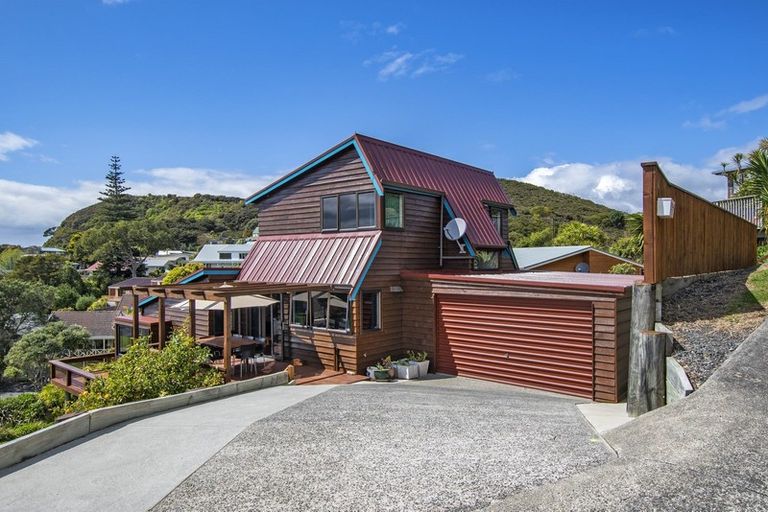 Photo of property in 25 Tapeka Road, Russell, 0202