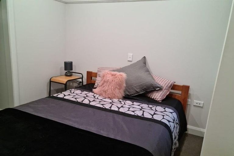 Photo of property in Fountain Court, 16/48 Oriental Parade, Oriental Bay, Wellington, 6011