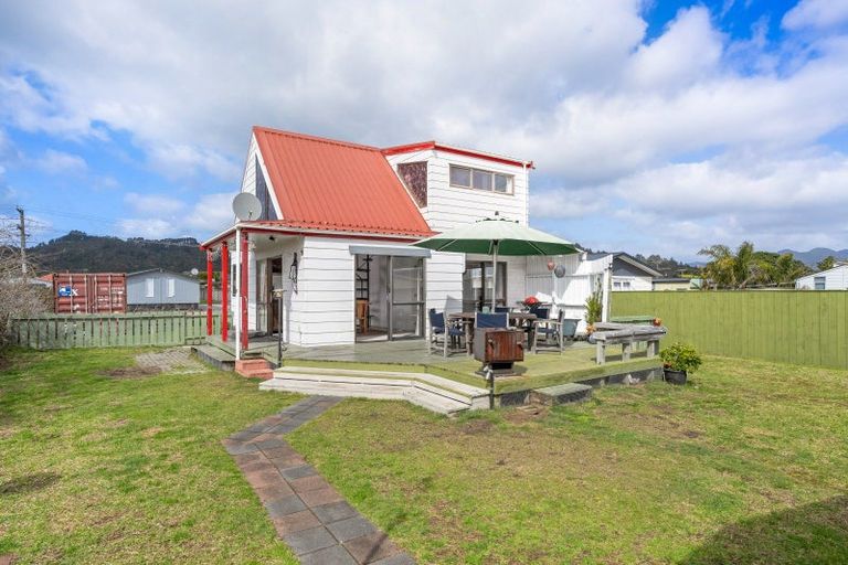 Photo of property in 111 Weka Street, Whangamata, 3620