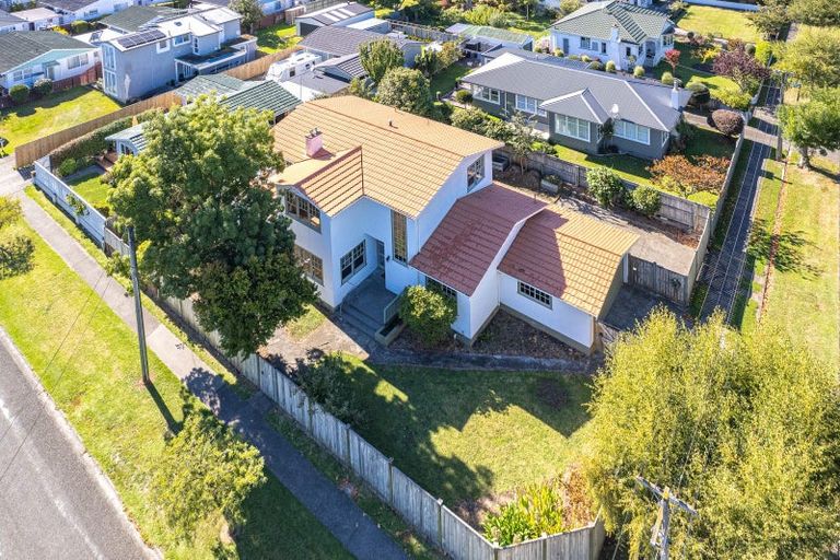 Photo of property in 11 Saint Leonard Street, Saint Johns Hill, Whanganui, 4501