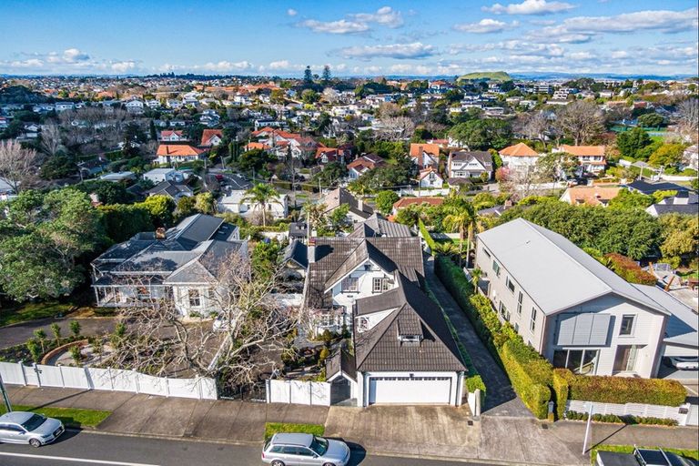 Photo of property in 23 Orakei Road, Remuera, Auckland, 1050