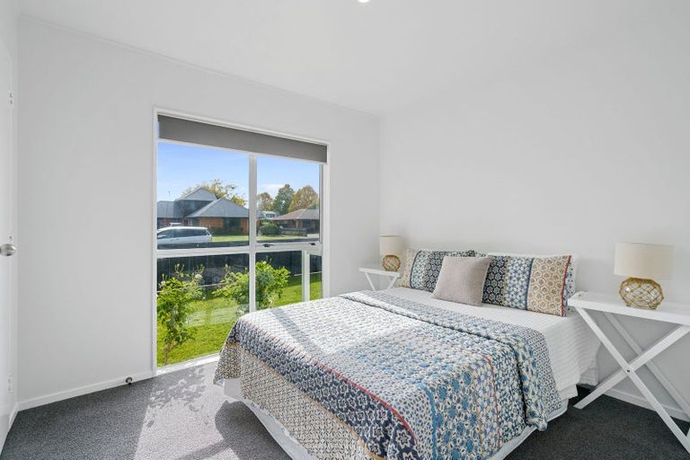 Photo of property in 36a Moore Street, Leamington, Cambridge, 3432