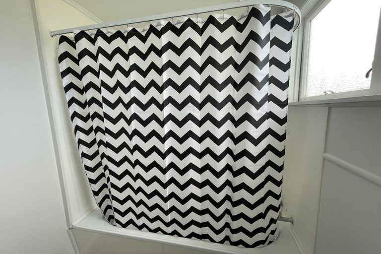 Photo of property in 500-502 Lowe Street, Camberley, Hastings, 4120