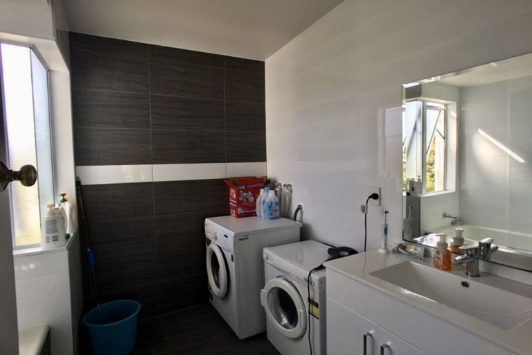 Photo of property in 56 Hastings Road, Mairangi Bay, Auckland, 0630