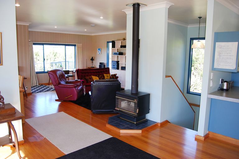 Photo of property in 365 Oneriri Road, Kaiwaka, 0573