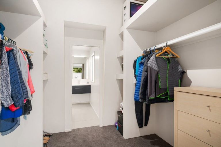 Photo of property in 3 Rere Road, Lake Hayes, Queenstown, 9304