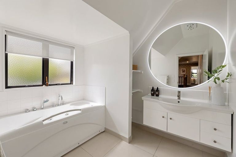 Photo of property in 23 Tiffiney Place, Chartwell, Hamilton, 3210