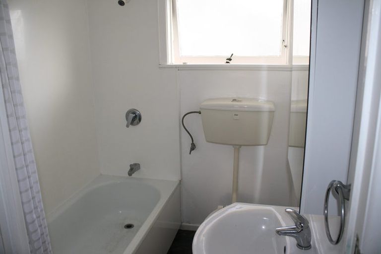 Photo of property in 11 Havelock Avenue, Forrest Hill, Auckland, 0620