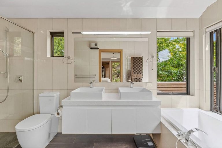 Photo of property in 46 Ballantyne Road, Wanaka, 9305