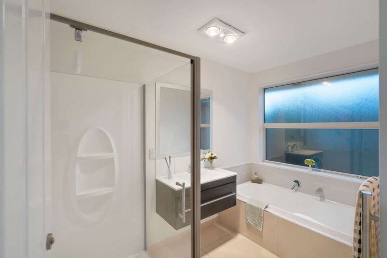 Photo of property in 70 Mcmahon Drive, Aidanfield, Christchurch, 8025