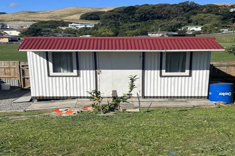 Photo of property in 114 Driver Crescent, Cannons Creek, Porirua, 5024