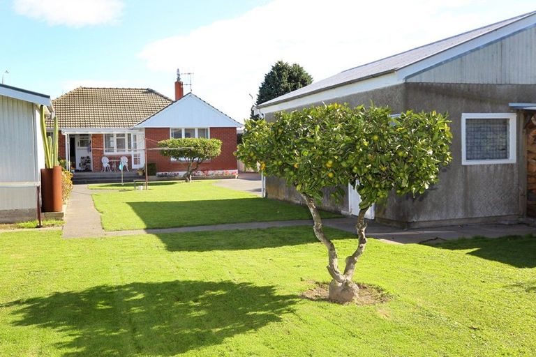 Photo of property in 712 Grove Road, Mayfair, Hastings, 4122