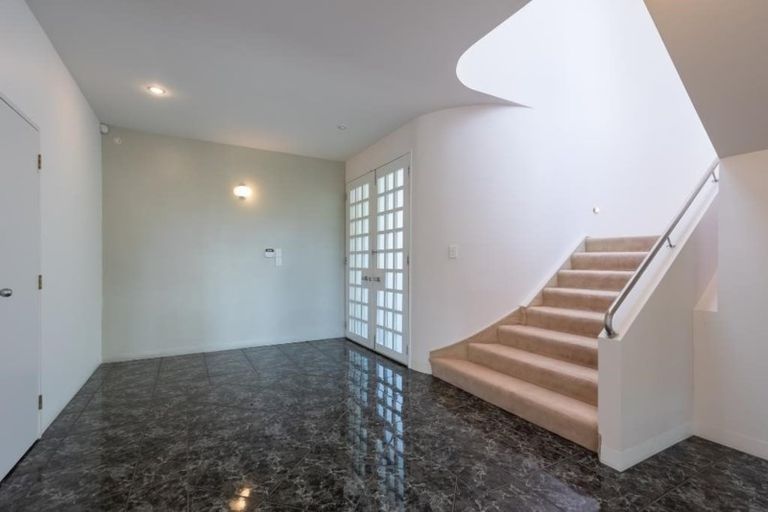 Photo of property in 65 Nevay Road, Miramar, Wellington, 6022