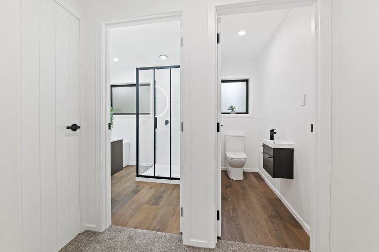 Photo of property in 11 Marina Grove, Frankleigh Park, New Plymouth, 4310