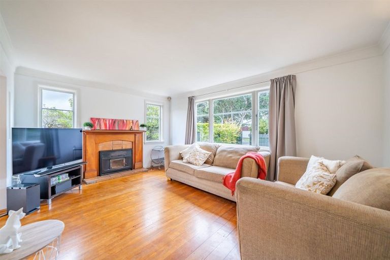 Photo of property in 3 Lillian Street, Belmont, Lower Hutt, 5010