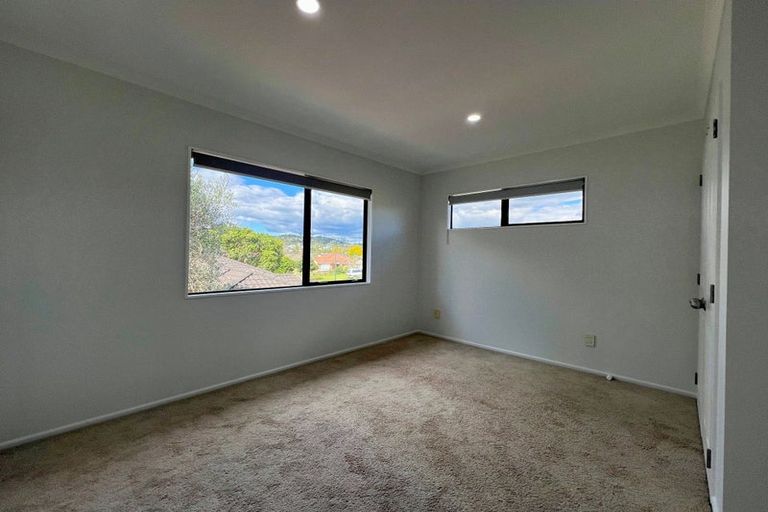 Photo of property in 8 Shankill Place, East Tamaki, Auckland, 2013