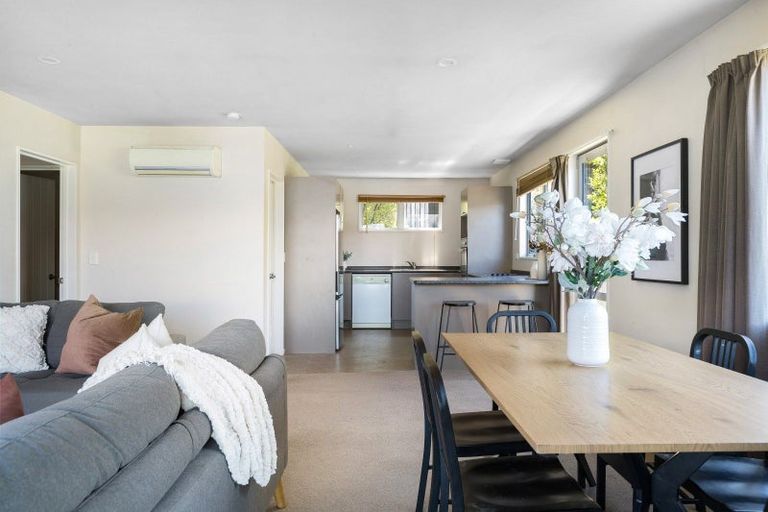 Photo of property in 59 Dart Place, Fernhill, Queenstown, 9300