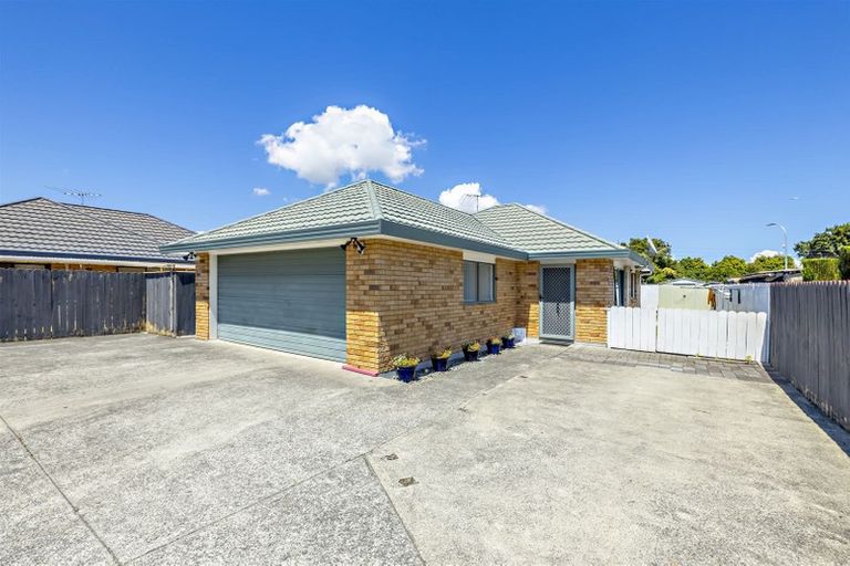 Photo of property in 12d Princess Street, Takanini, 2112