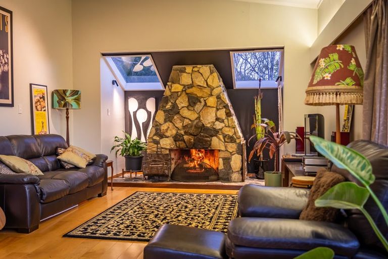 Photo of property in 92 Paekakariki Hill Road, Pauatahanui, Porirua, 5381