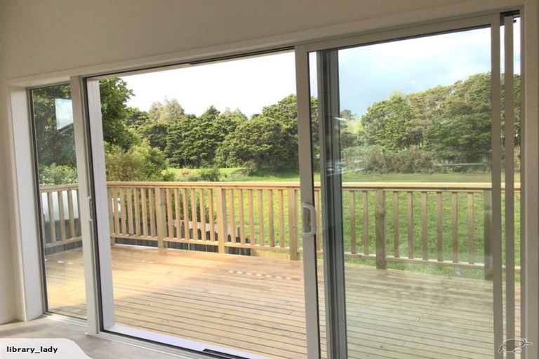 Photo of property in 14 Rheingold Place, Huapai, Kumeu, 0810