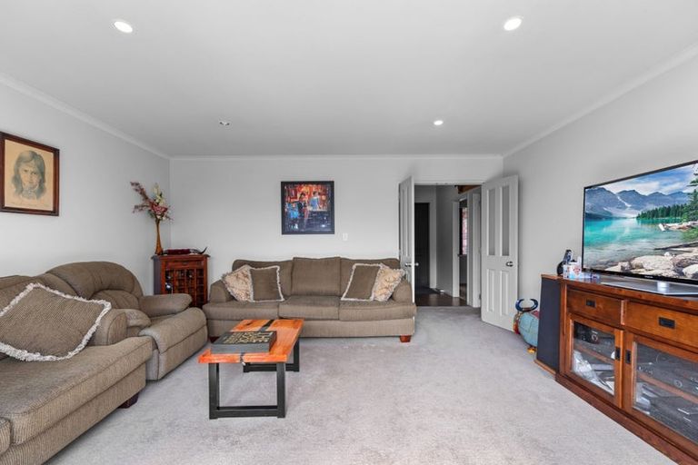 Photo of property in 24 Carrington Drive, Papamoa Beach, Papamoa, 3118