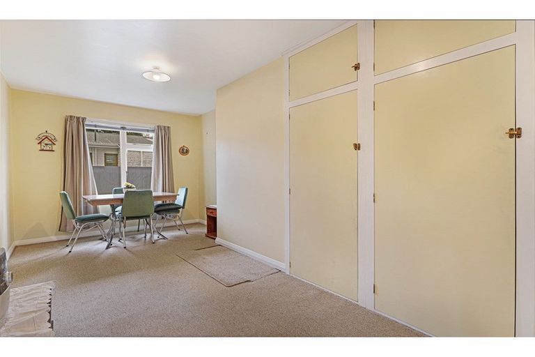 Photo of property in 1 Shaftesbury Street, Avonhead, Christchurch, 8042