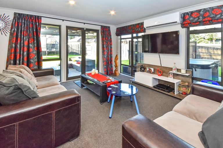 Photo of property in 14 Searle Drive, Patumahoe, Pukekohe, 2679