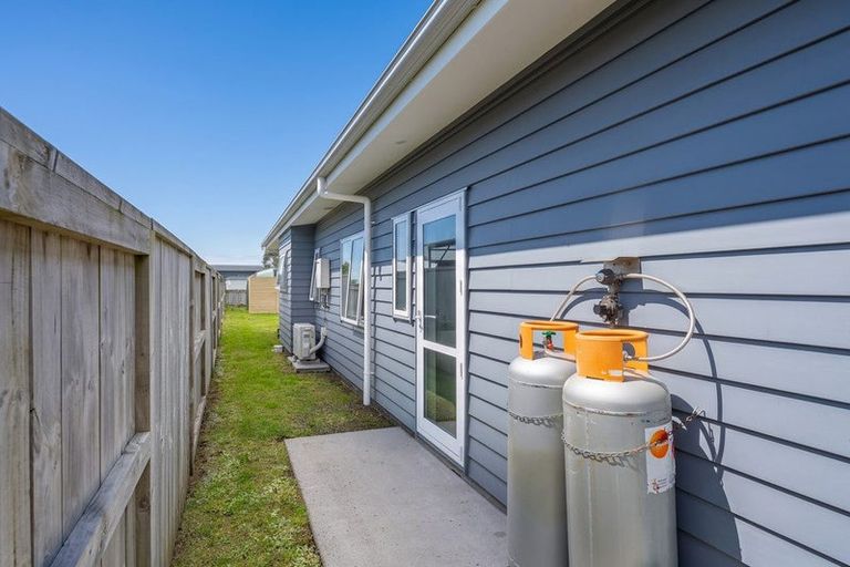 Photo of property in 8 Navigation Drive, Cooks Beach, Whitianga, 3591