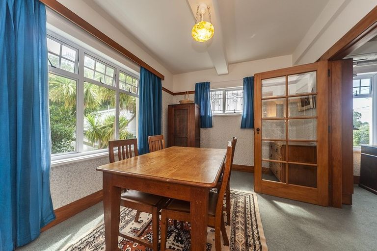 Photo of property in Chevening Flats, 90 Salamanca Road, Kelburn, Wellington, 6012