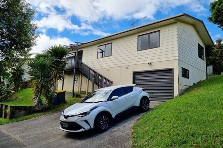 Photo of property in 14 Arde Place, Massey, Auckland, 0614
