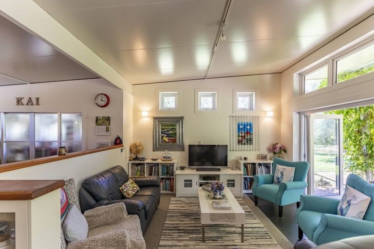 Photo of property in 16 Argyll Road, Otane, 4276