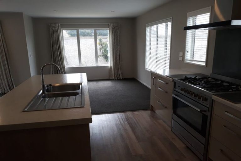 Photo of property in 2 Westpark Drive, Burnside, Christchurch, 8053