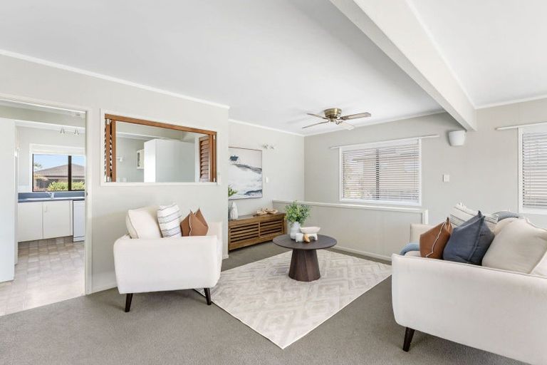 Photo of property in 325a Oceanbeach Road, Mount Maunganui, 3116