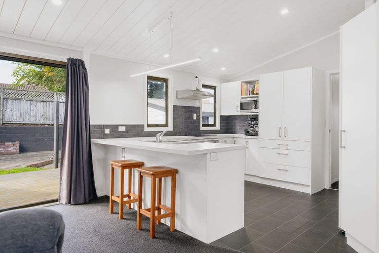 Photo of property in 1 Titoki Place, Pukete, Hamilton, 3200