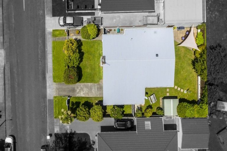 Photo of property in 17 Kiwi Street, Heretaunga, Upper Hutt, 5018