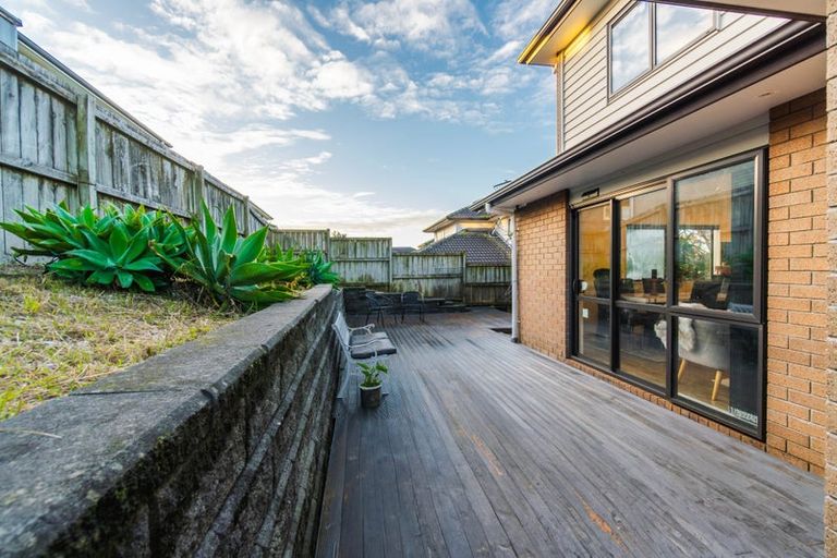 Photo of property in 78 Keri Vista Rise, Papakura, 2110